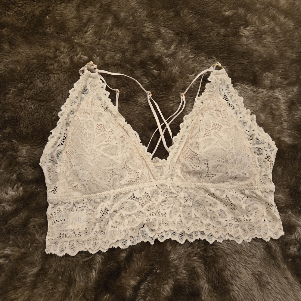 Aerie Cream Lace Bralette with Floral Motifs